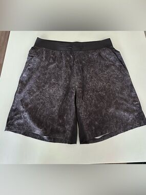 Lululemon T.H.E. Linerless
Short 7"